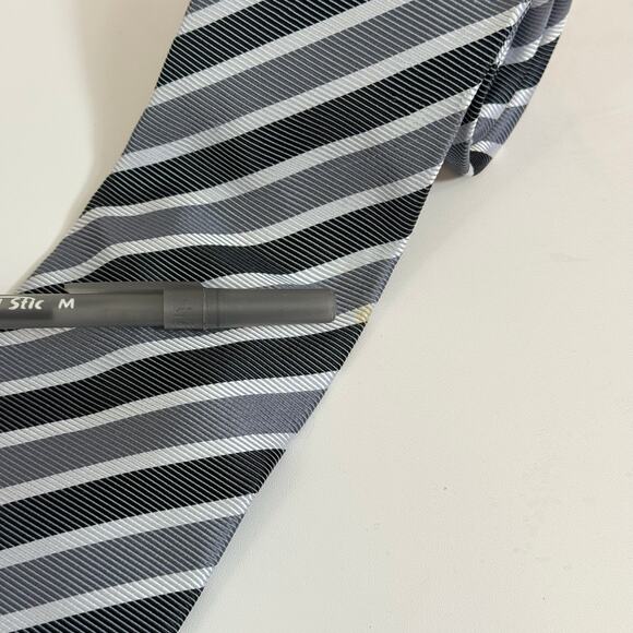 Gianfranco Valentino Necktie Tie 55" Long Gray Striped Silk Formal Preppy Italy - Picture 3 of 8